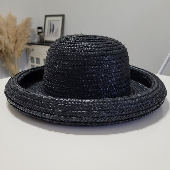 100% black vintage straw hat
